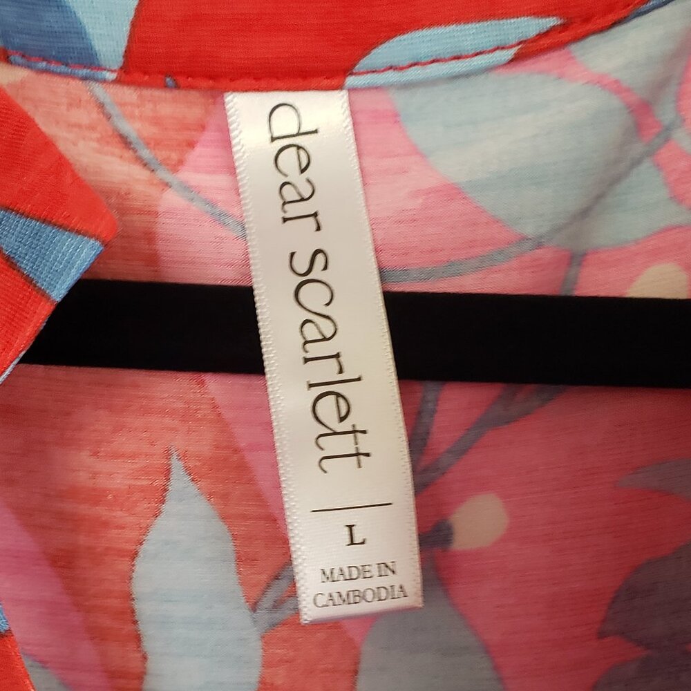 Dear Scarlett 3/4 Sleeve Lizzy Top - Picture 2 of 7